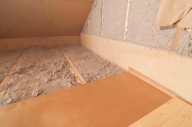 Best Types of Insulation in Newhall, IA